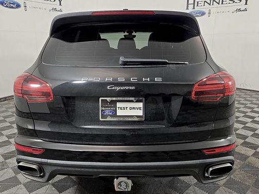 2017 Porsche Cayenne Platinum Edition