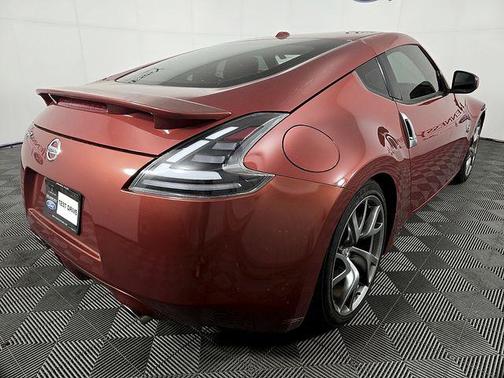 Magma Red 2015 Nissan 370Z Sport Tech