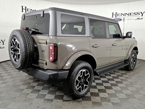 2025 Ford Bronco Outer Banks