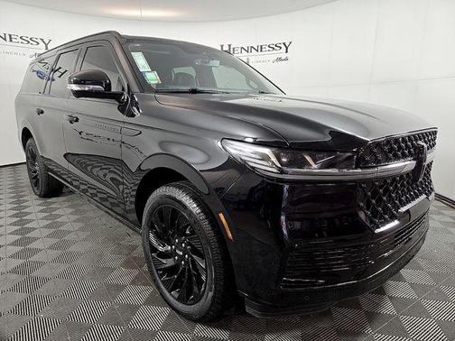 Infinite Black Metallic Clearcoat 2026 Lincoln Navigator Reserve