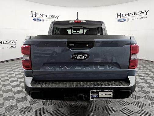 Azure Gray Metallic Tri-Coat 2026 Ford Maverick Lariat