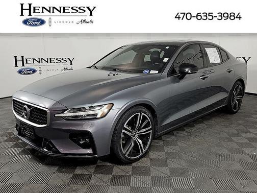 2019 Volvo S60 T5 R-Design