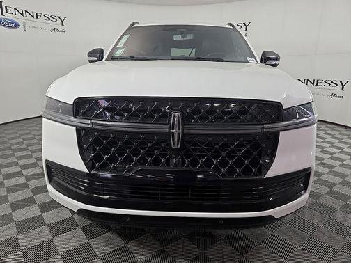 White 2026 Lincoln Navigator Reserve