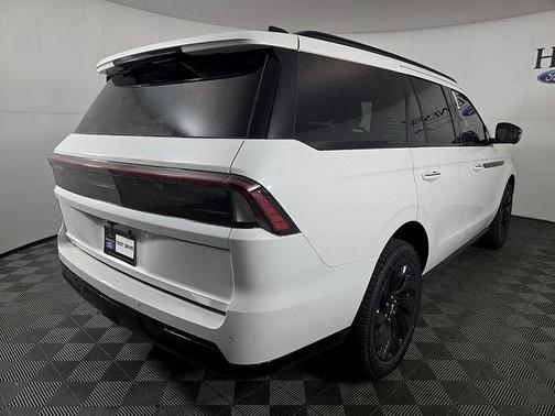 White 2026 Lincoln Navigator Reserve