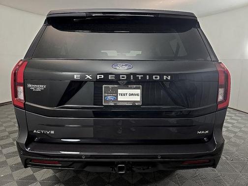 Dark Matter Gray Metallic 2026 Ford Expedition Max Active 4x2