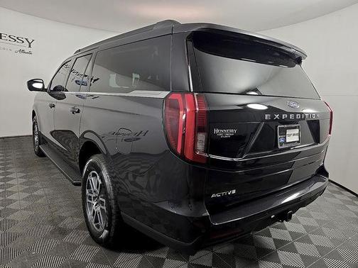 Dark Matter Gray Metallic 2026 Ford Expedition Max Active 4x2