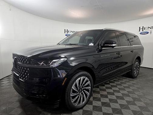 Infinite Black Metallic Clearcoat 2026 Lincoln Navigator Black Label