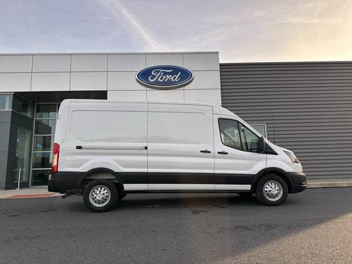 2026 Ford Transit-250 148 WB Medium Roof Cargo