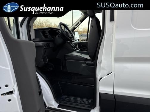 2026 Ford Transit-250 148 WB Medium Roof Cargo