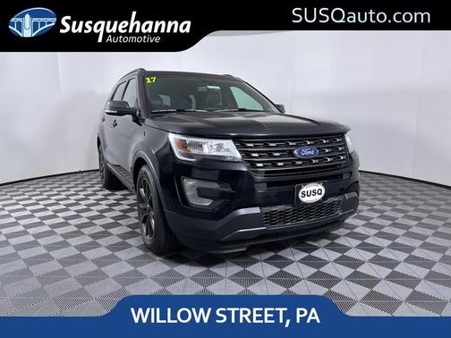 Gray 2017 Ford Explorer XLT
