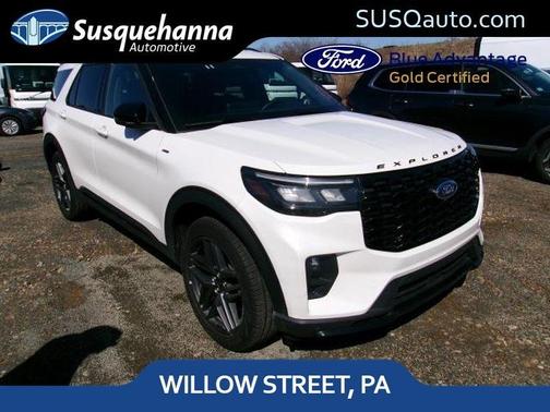 White 2025 Ford Explorer ST-Line