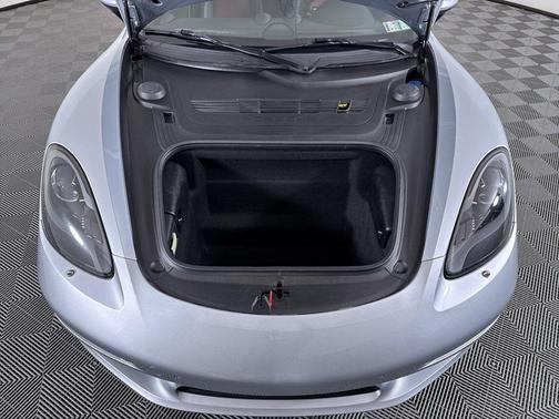 2018 Porsche 718 Cayman Base