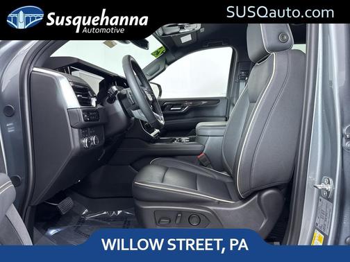 2025 GMC Yukon Elevation