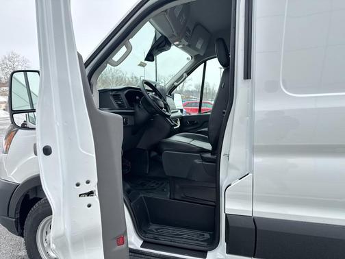 2026 Ford Transit-350 148 WB Medium Roof Cargo