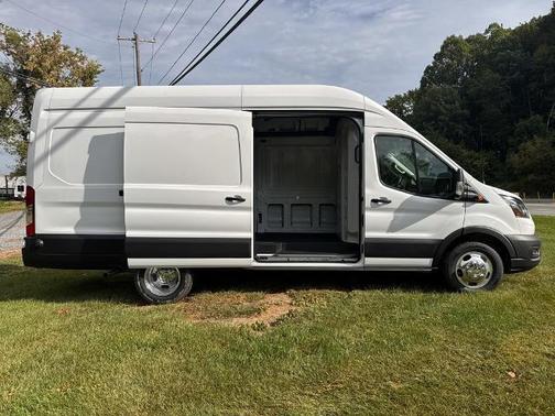2025 Ford Transit-350 Base