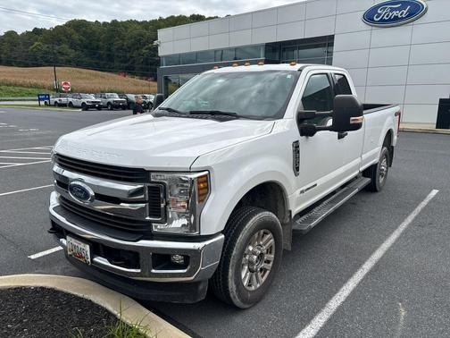 White 2019 Ford F-350 XLT