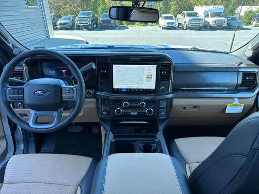 White 2027 Ford F-250 Super Duty