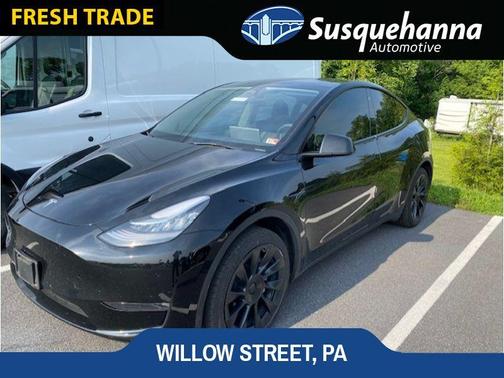2023 Tesla Model Y Long Range