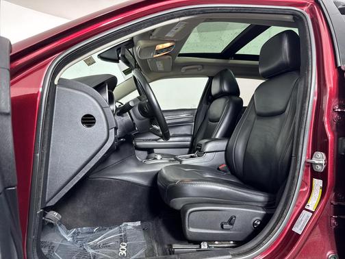 2017 Chrysler 300 Limited
