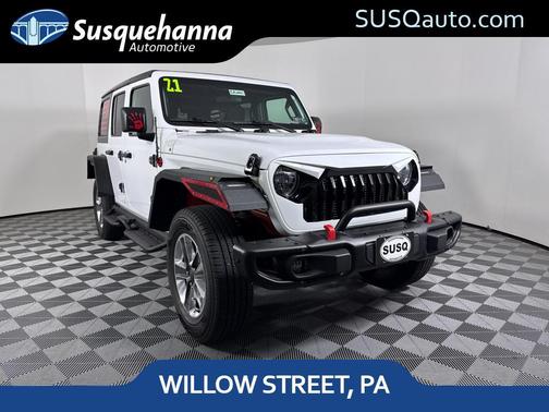 White 2018 Jeep Wrangler Unlimited Sahara