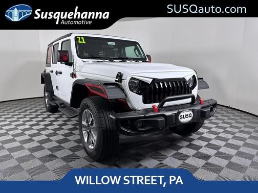 White 2018 Jeep Wrangler Unlimited Sahara