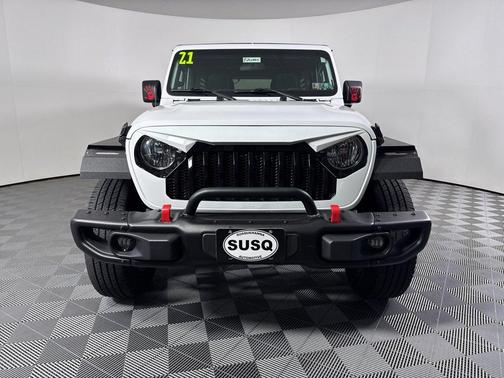 White 2018 Jeep Wrangler Unlimited Sahara