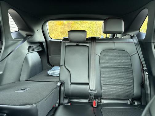 2026 Ford Escape ST-Line Select