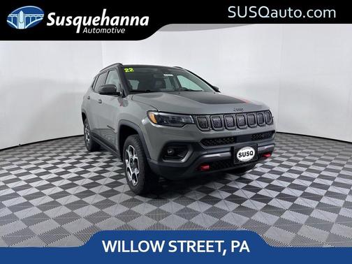 Gray 2022 Jeep Compass Trailhawk