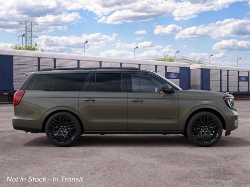 Gray 2027 Ford Expedition Platinum