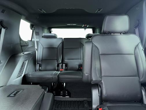 Black 2025 GMC Yukon Denali