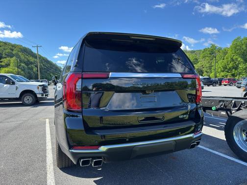 Black 2025 GMC Yukon Denali