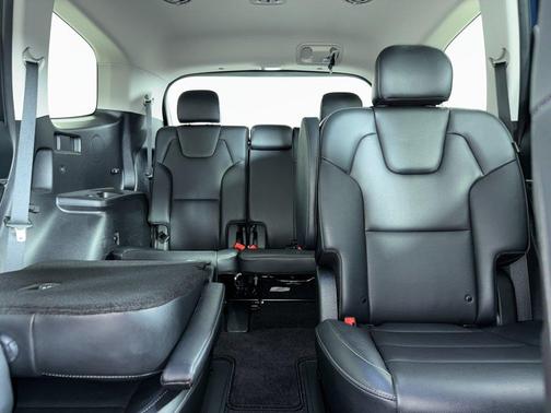 Black 2025 Kia Telluride S