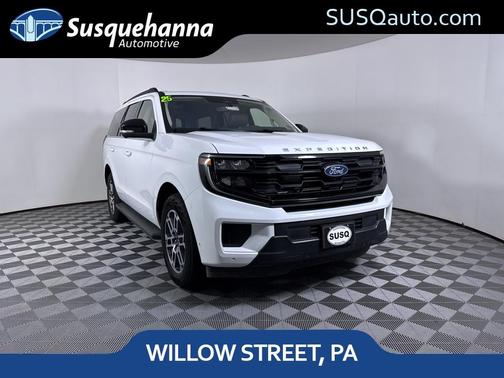 White 2025 Ford Expedition Active