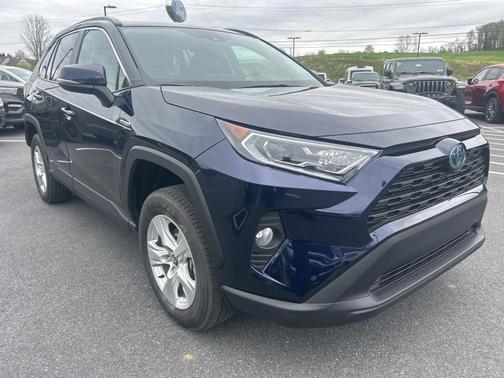 2021 Toyota RAV4 Hybrid XLE