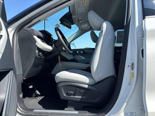 White 2026 Ford Explorer Platinum