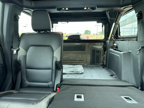Gray 2026 Ford Bronco Outer Banks
