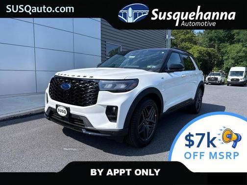 2025 Ford Explorer ST-Line