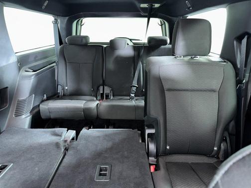 Black 2019 Ford Expedition Max XLT