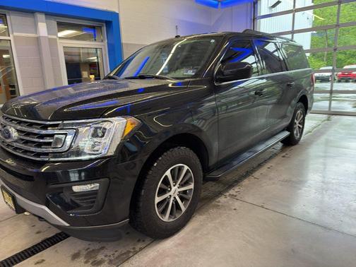 Black 2019 Ford Expedition Max XLT
