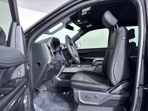 Black 2019 Ford Expedition Max XLT