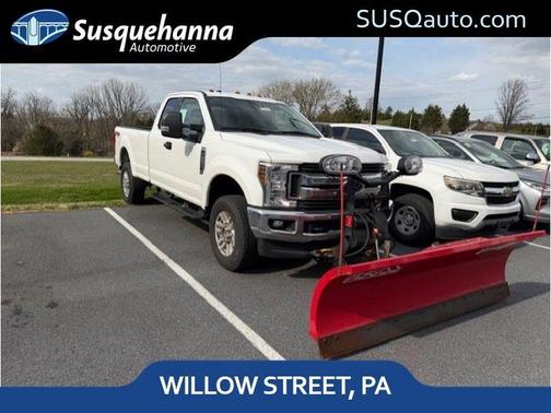 White 2019 Ford F-250 XLT