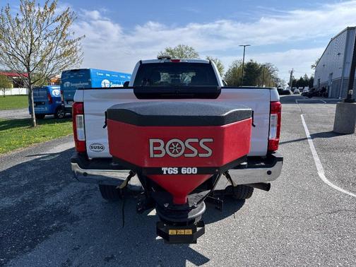 White 2019 Ford F-250 XLT