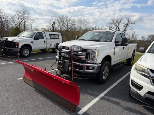White 2019 Ford F-250 XLT