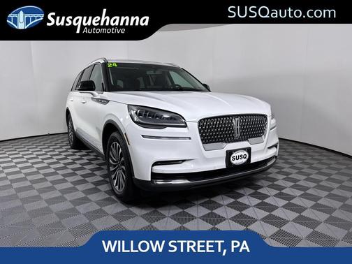 White 2024 Lincoln Aviator Reserve AWD