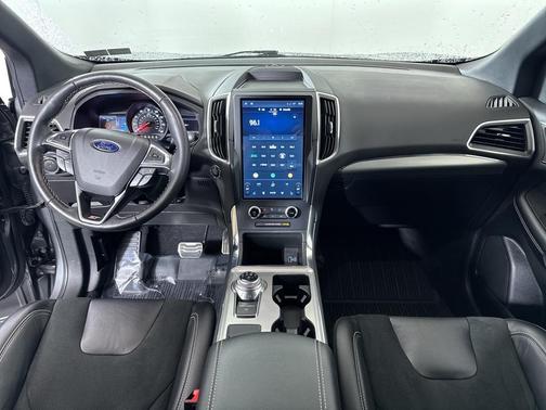 2023 Ford Edge ST