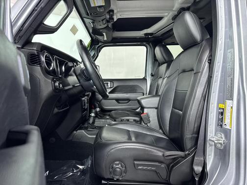 2021 Jeep Wrangler Unlimited Sahara Altitude