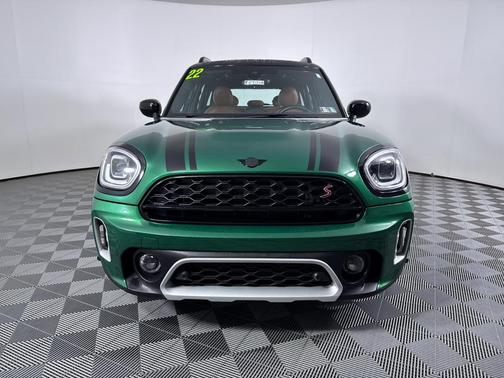 Green 2022 MINI Countryman Cooper S ALL4