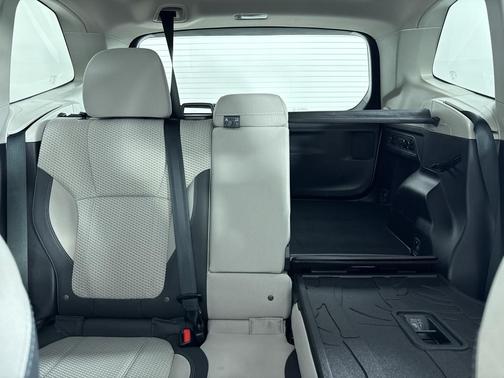 Crystal White Pearl 2021 Subaru Forester Premium