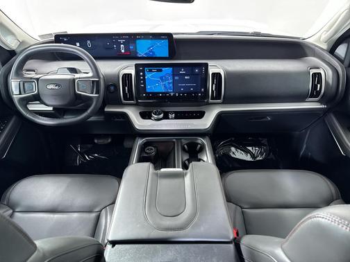 White 2025 Ford Expedition Active