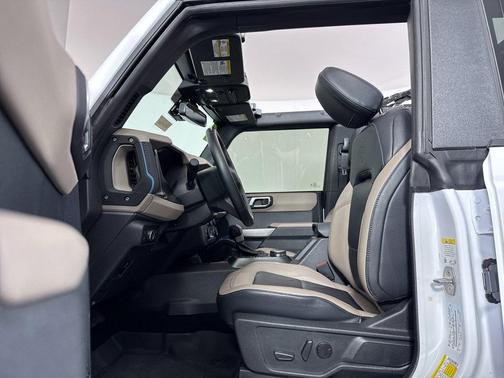 White 2022 Ford Bronco Wildtrak